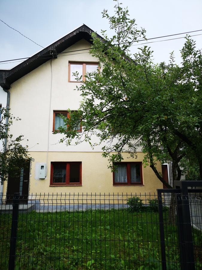 סראייבו Family Apartment With Garden מראה חיצוני תמונה